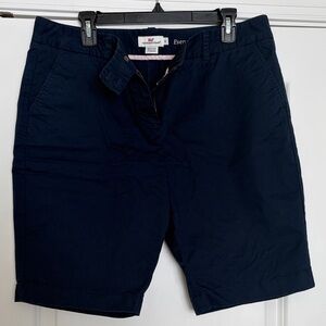 Like NEW Vineyard Vines Bermuda shorts 14